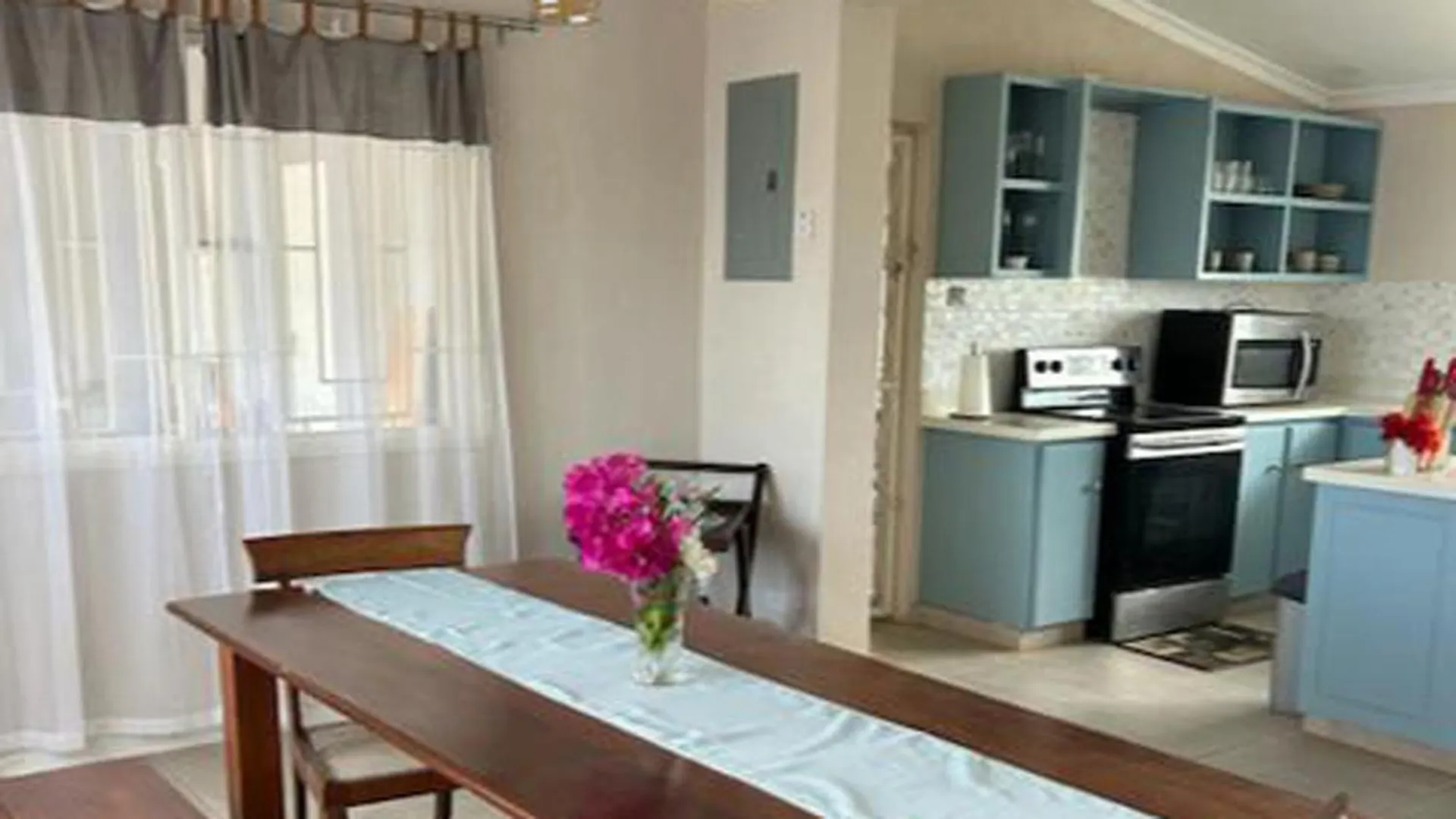 Semesterbostad Welcome To Hope Winds, A Charming Property Ranch-Style House On A Seren Christ Church Barbados